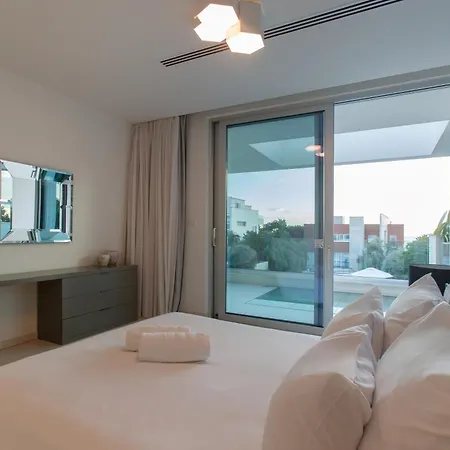 Vivo Mare Beachfront - Emerald 别墅 *