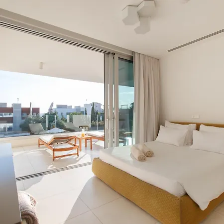 Vivo Mare Beachfront - Emerald 圣纳帕