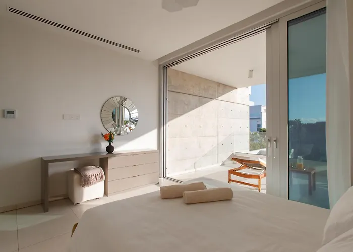 ヴィラ Vivo Mare Beachfront - Emerald *