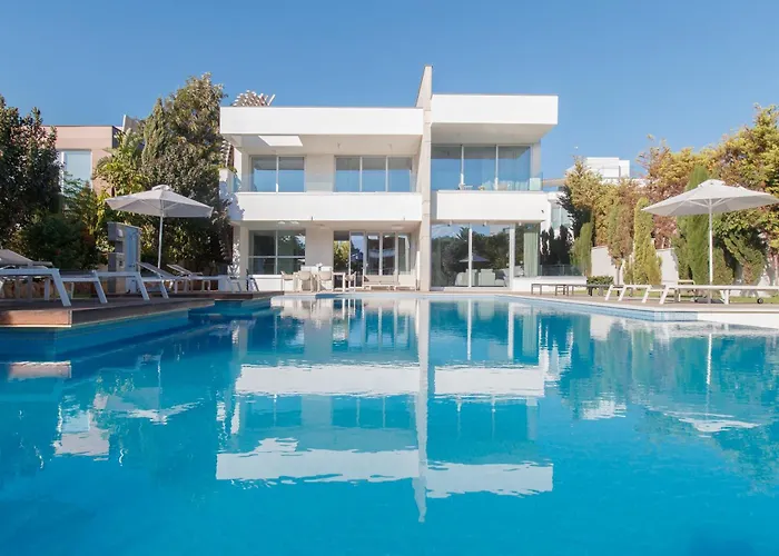 Vivo Mare Beachfront - Emerald