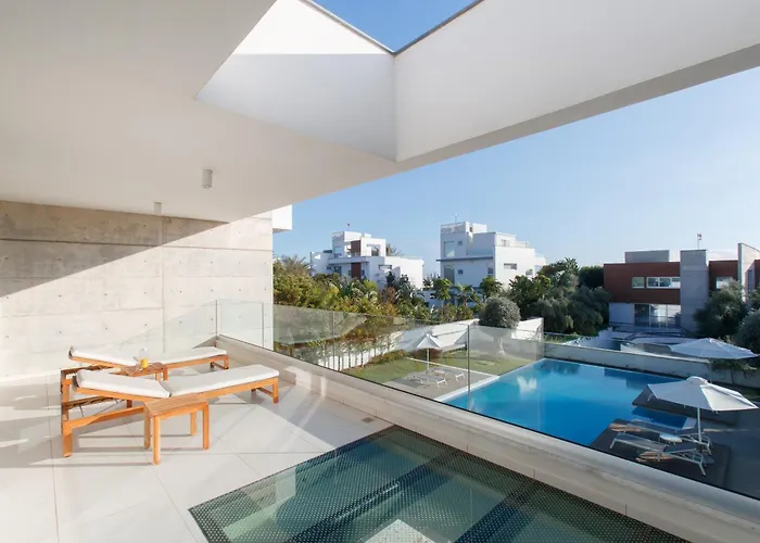 Vivo Mare Beachfront - Emerald *