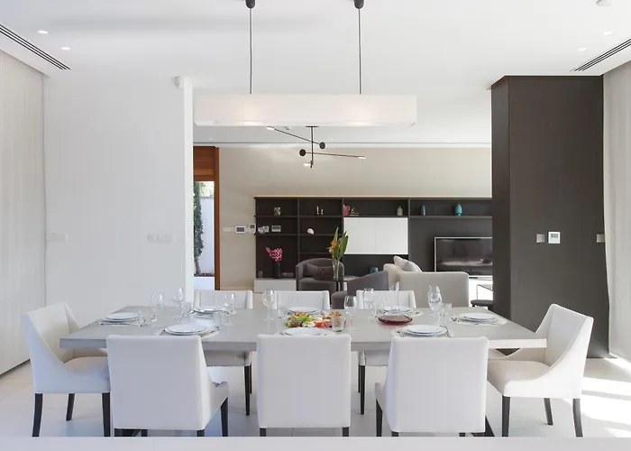 Vivo Mare Beachfront - Emerald * Ayia Napa