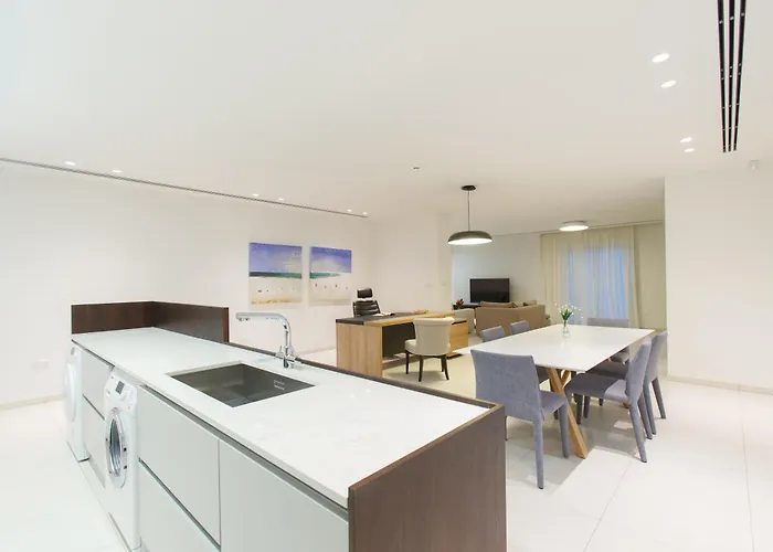 Vivo Mare Beachfront - Emerald * Ayia Napa